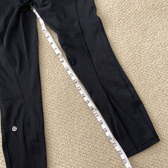 LULULEMON Final Lap Crop 23β Like New Black Nulux Leggings Fast & Free Sz 6 VEUC - Picture 12 of 15